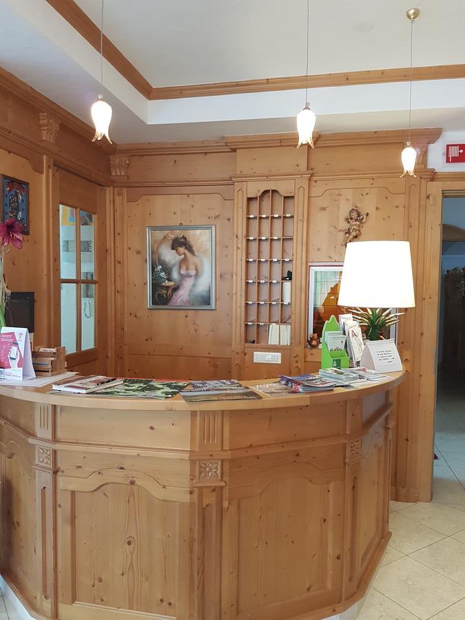 Hotel Garni Posta フォルノ・ディ・ゾルド エクステリア 写真